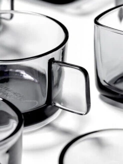 Serax HEII Marcel Wolterinck Beker 250 Ml 10 X 8 Cm H 8,5 Cm Glas Zwart 4 Serax HEII Marcel Wolterinck Beker 250 Ml 10 X 8 Cm H 8,5 Cm Glas Zwart -Servieswinkel b0819409s7 1 1 1