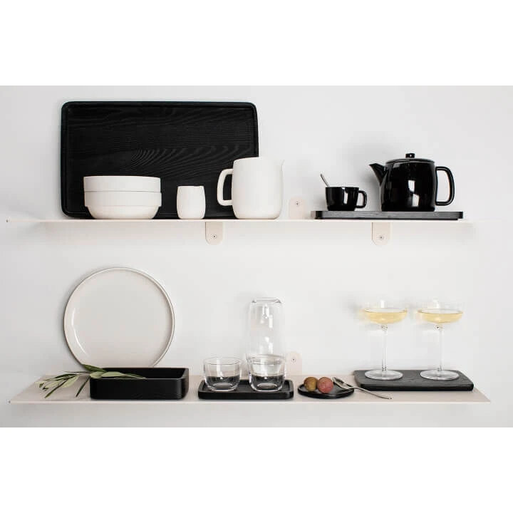 Serax Passe-Partout dienblad 45 x 27 cm h 2,8 cm hout zwart Serax Passe-Partout Dienblad 45 X 27 Cm H 2,8 Cm Hout Zwart -Servieswinkel passe partout 3 17